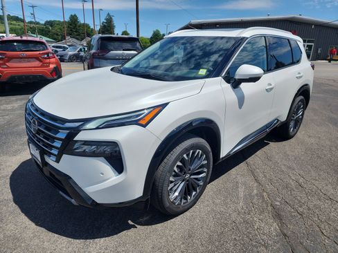 New 2026 Nissan Rogue Platinum AWD/4WD image 4
