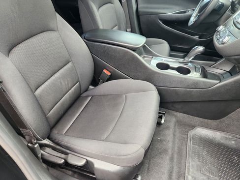 Used 2020 Chevrolet Malibu RS FWD image 15