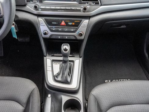 Used 2018 Hyundai Elantra SEL FWD image 24