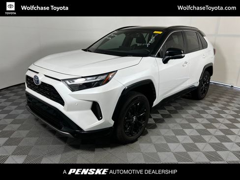 Used 2023 Toyota RAV4 XSE AWD/4WD image 1