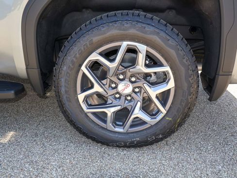 New 2026 GMC Sierra 1500 SLT w/ SLT Premium Package AWD/4WD image 34