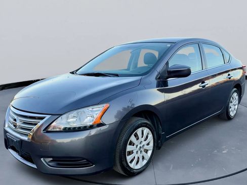 Used 2015 Nissan Sentra SV image 2