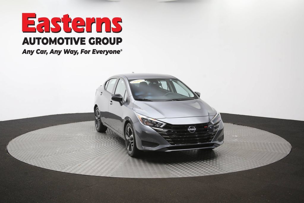 Used 2024 Nissan Versa SR FWD image 53