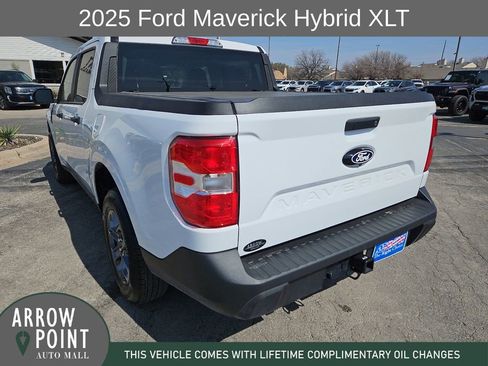 Used 2025 Ford Maverick XLT image 9