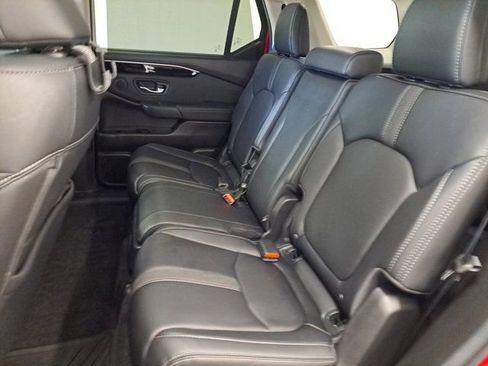 Certified 2025 Honda Pilot EX-L image 11