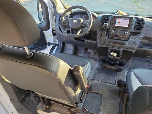 Used 2025 RAM ProMaster 2500 w/ Convenience Group FWD image 12