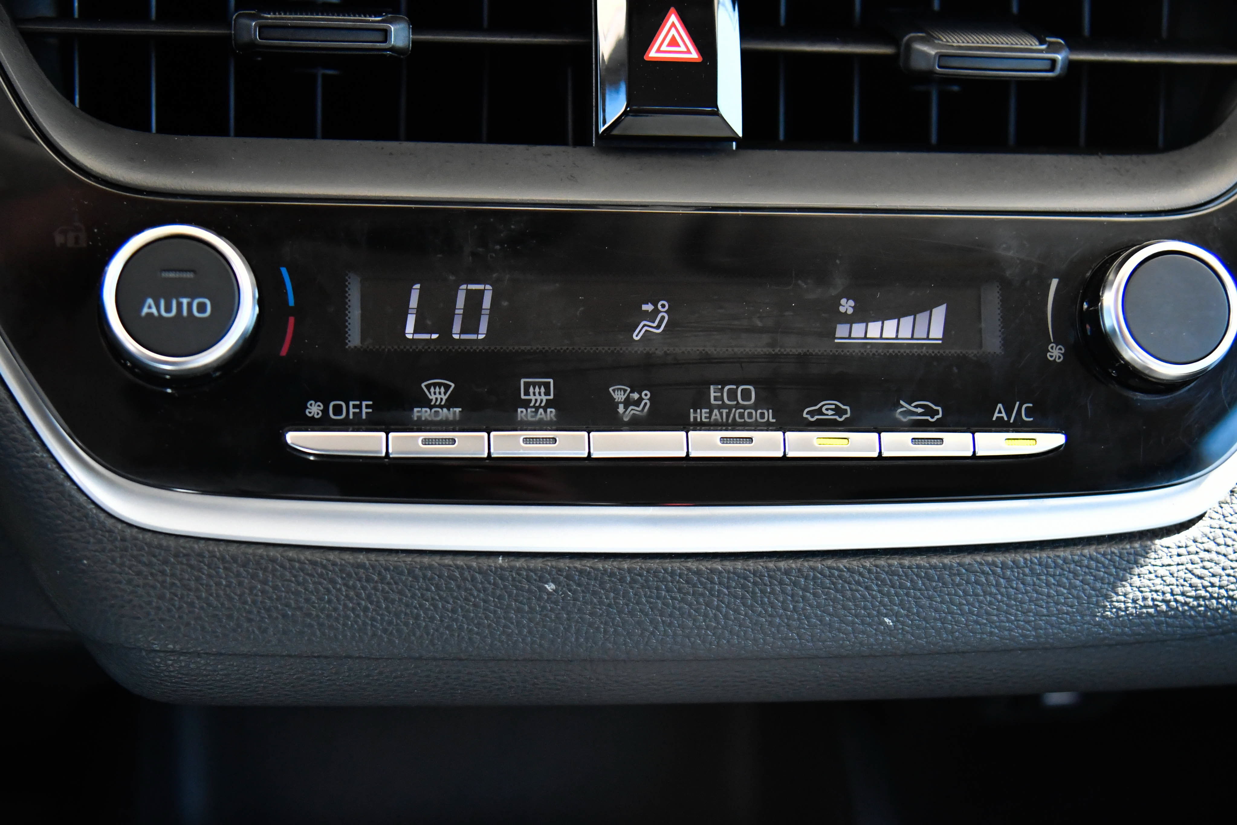Used 2025 Toyota Corolla LE FWD image 23