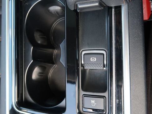 Used 2018 Jaguar XE Prestige image 28