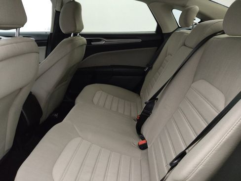 Used 2020 Ford Fusion S image 18