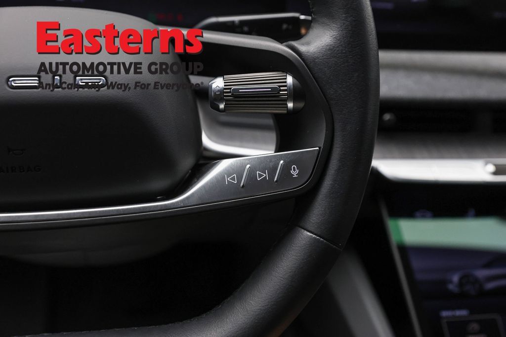 Used 2024 Lucid Air Pure RWD image 18