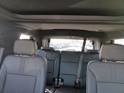 Used 2024 Chevrolet Tahoe RST w/ Luxury Package AWD/4WD image 13