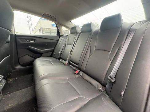 Used 2023 Honda Accord EX-L image 12