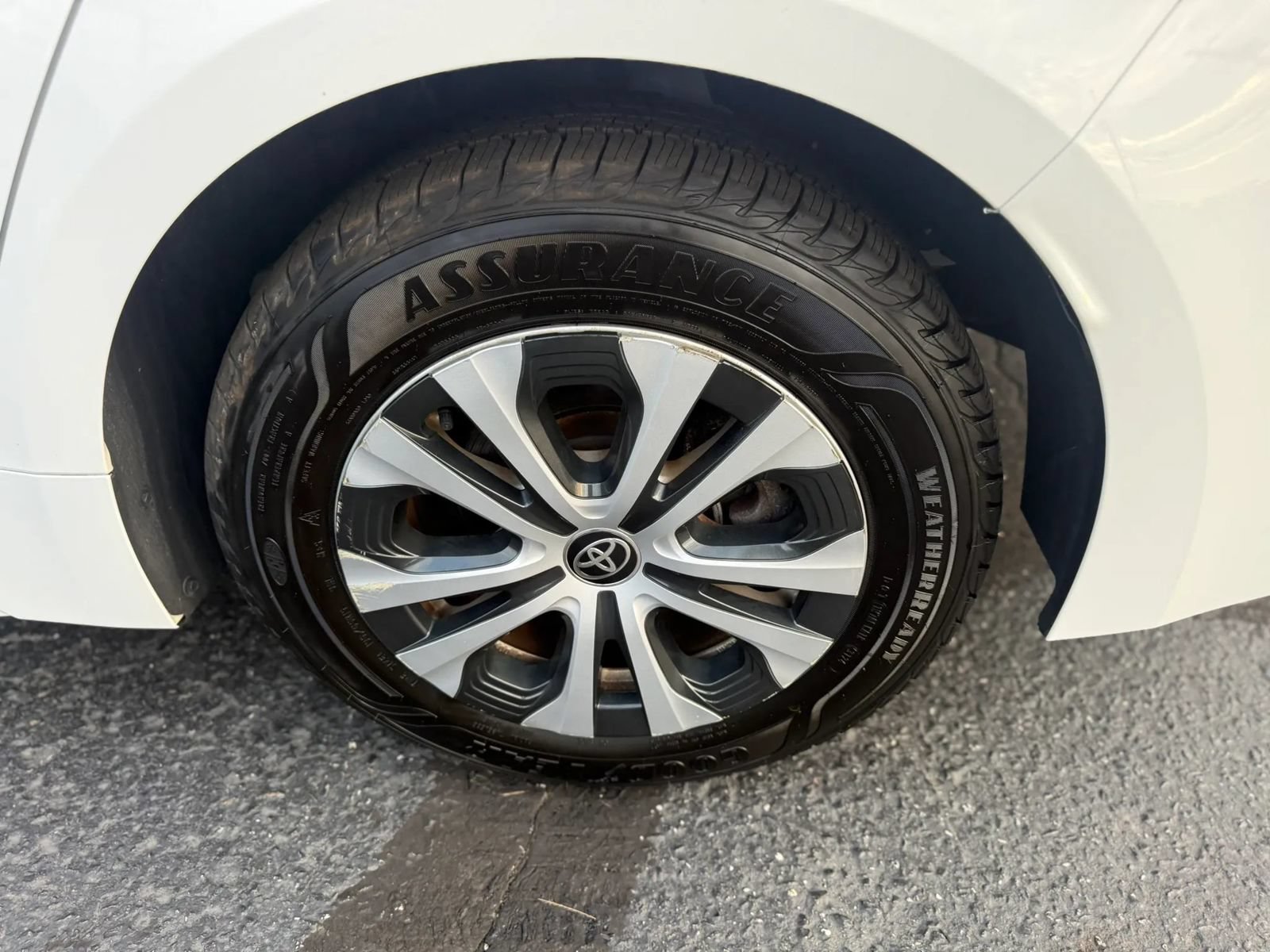 Used 2021 Toyota Corolla LE FWD image 49
