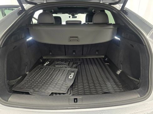 Certified 2025 Audi Q5 2.0T Premium Plus image 11
