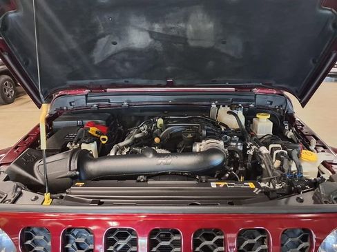 Used 2022 Jeep Gladiator Sport AWD/4WD image 14