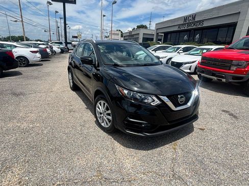 Used 2022 Nissan Rogue Sport SV w/ Technology Package AWD/4WD image 4