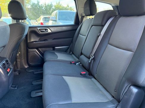 Used 2017 Nissan Pathfinder SV w/ Trailer Tow Package image 16