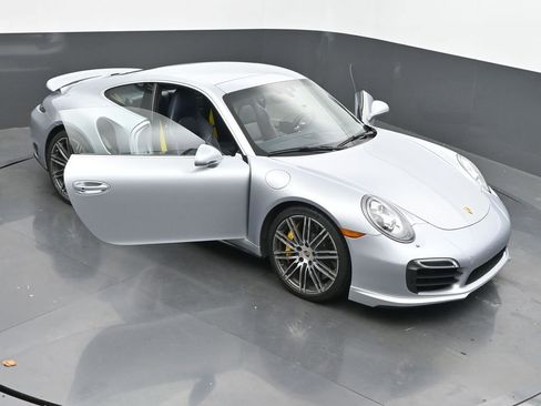 Used 2014 Porsche 911 Turbo S w/ Light Design Package image 55