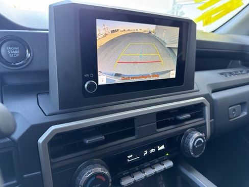 Used 2025 Toyota Tacoma SR image 18