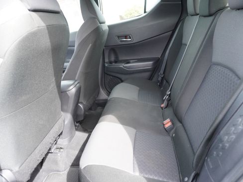 Used 2021 Toyota C-HR LE image 12