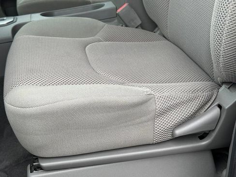 Used 2021 Nissan Frontier SV w/ Midnight Edition Floor Mats AWD/4WD image 25