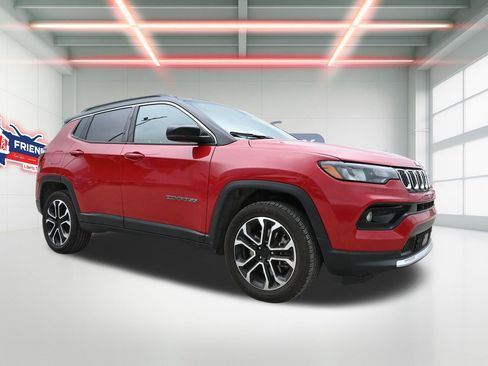 Used 2024 Jeep Compass Limited AWD/4WD image 4