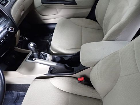 Used 2013 Honda Civic LX image 26