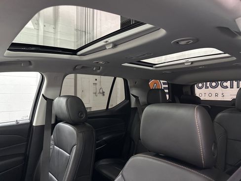 Used 2021 Chevrolet Traverse Premier w/ Redline Edition image 39