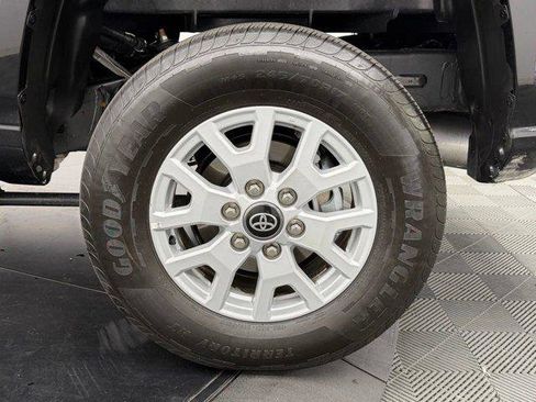 Certified 2026 Toyota Tacoma SR5 AWD/4WD image 16