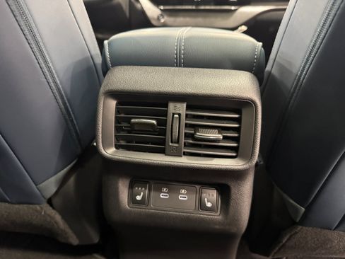 Used 2026 Nissan Murano Platinum w/ Cargo Package AWD/4WD image 12