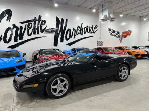 Used 1993 Chevrolet Corvette Convertible image 25