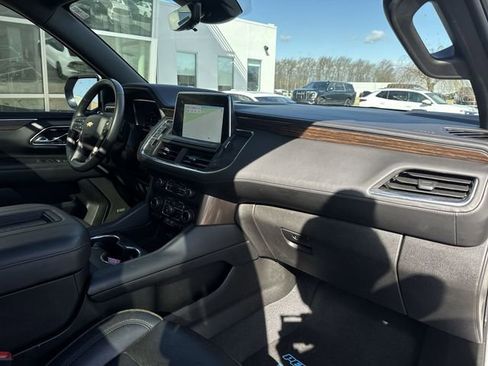 Certified 2023 Chevrolet Suburban High Country AWD/4WD image 30