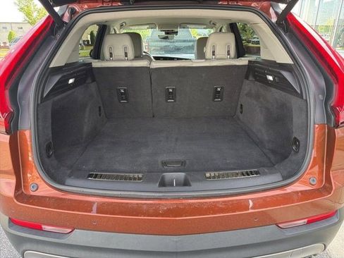 Used 2019 Cadillac XT4 Premium Luxury w/ Enhanced Visibility Package image 20