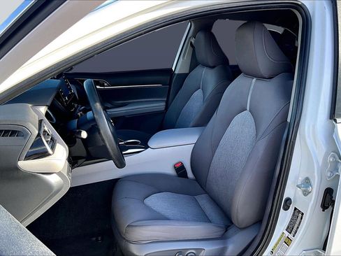 Used 2021 Toyota Camry LE w/ Carpet Mat Package (TMS) image 20