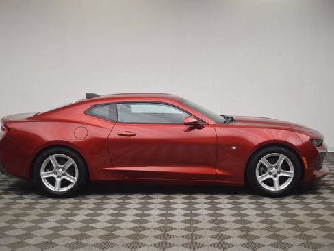 Used 2017 Chevrolet Camaro LT RWD image 13