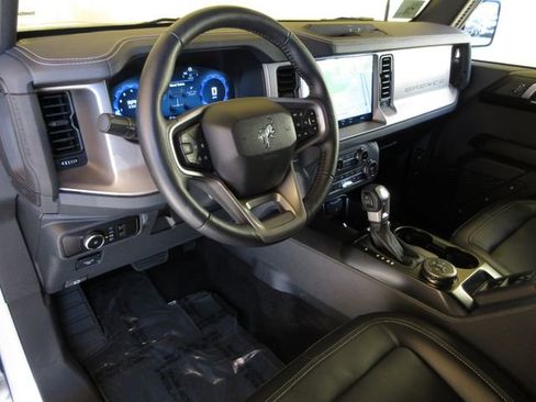 Certified 2025 Ford Bronco Outer Banks image 12