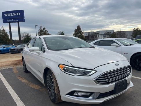 Used 2018 Ford Fusion Titanium image 5