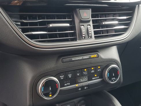 Used 2023 Ford Escape Active image 10