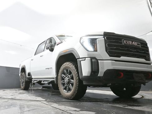 Used 2024 GMC Sierra 2500 AT4 w/ AT4 Preferred Package image 59