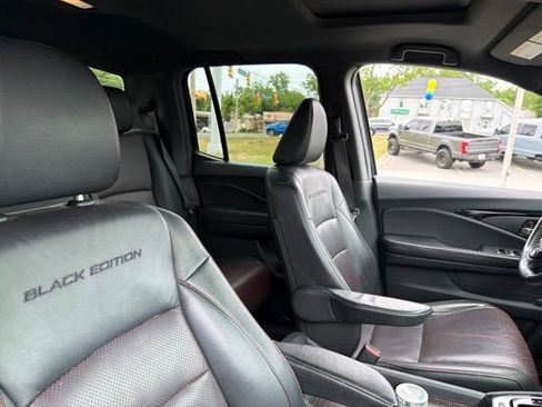 Used 2017 Honda Ridgeline Black Edition image 15