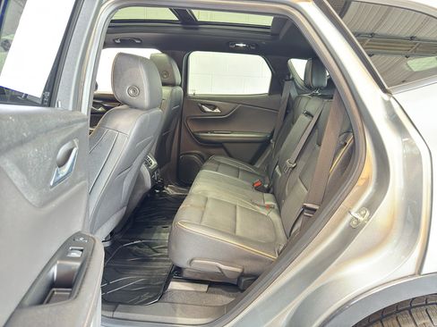 Used 2023 Chevrolet Blazer Premier w/ Enhanced Convenience Package AWD/4WD image 10