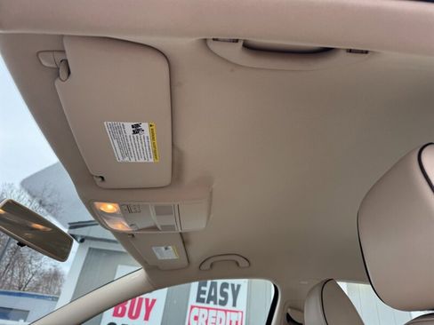 Used 2018 Volkswagen Passat 2.0T R-Line image 32