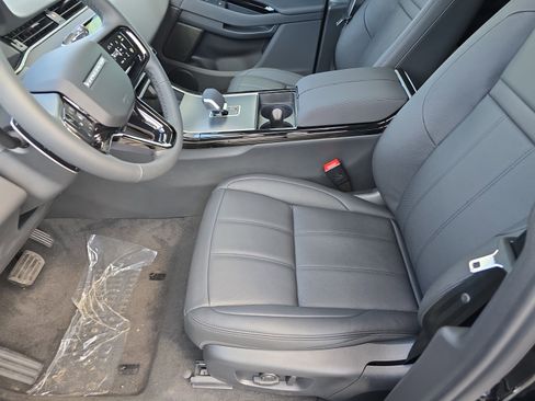 Certified 2026 Land Rover Range Rover Evoque S AWD/4WD image 23