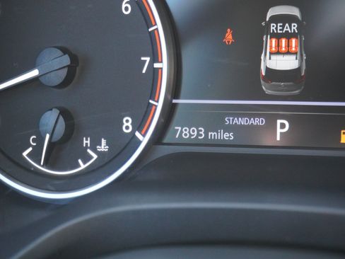 Used 2025 Nissan Rogue S FWD image 23