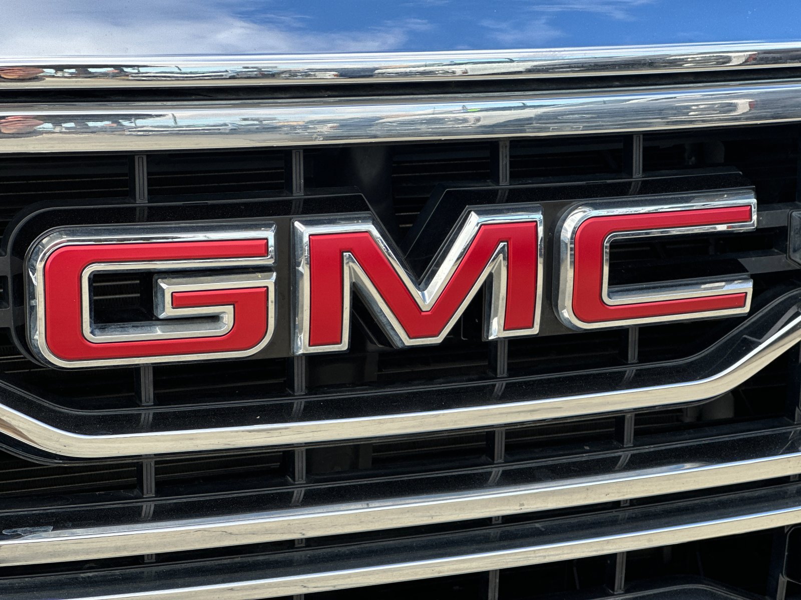 Used 2025 GMC Sierra 1500 SLT AWD/4WD image 37