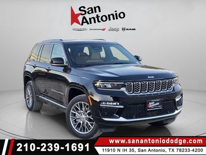 New 2025 Jeep Grand Cherokee Summit w/ MOPAR Finishing Package