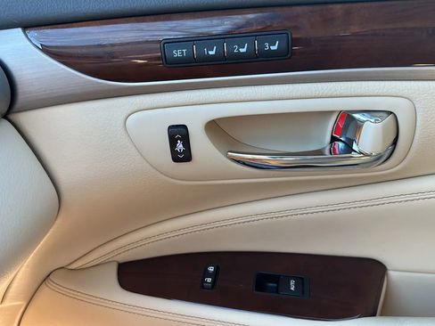 Used 2013 Lexus LS 460 image 49