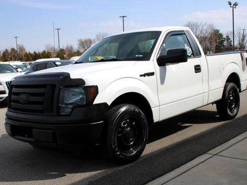 Used 2011 Ford F150 XL image 3