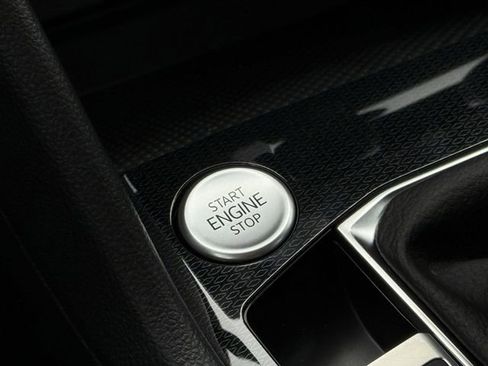 New 2026 Volkswagen Taos S image 17