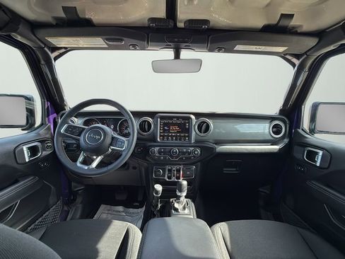 Used 2023 Jeep Wrangler Sahara image 13